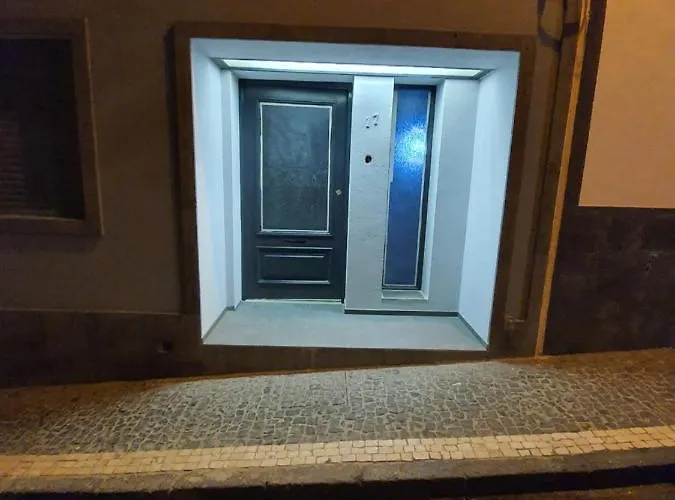 Enjoy The Island - Rua Do Negrao * 蓬塔德尔加达